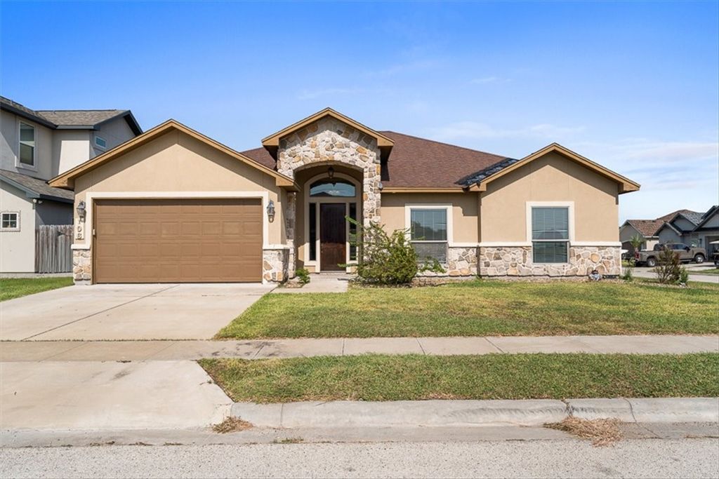 106 Chiman Dr, Portland, TX 78374 — exterior