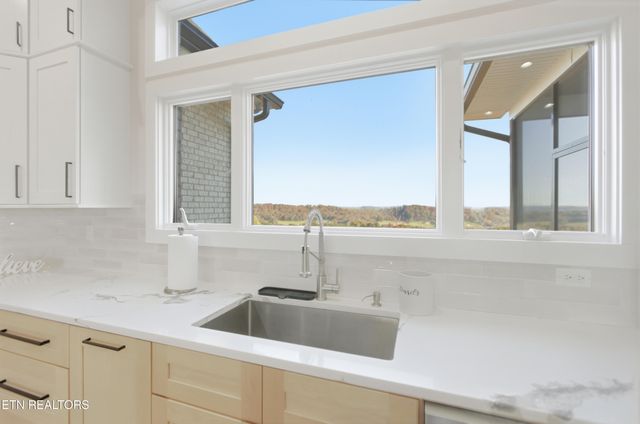 3647 Foshee Rd, Philadelphia, TN 37846