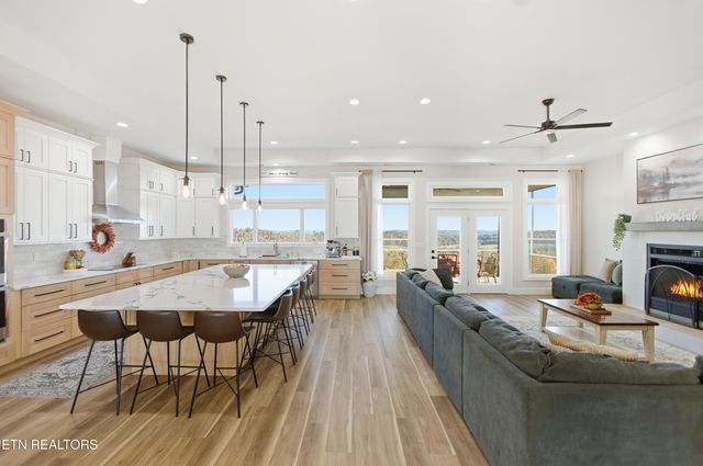 3647 Foshee Rd, Philadelphia, TN 37846