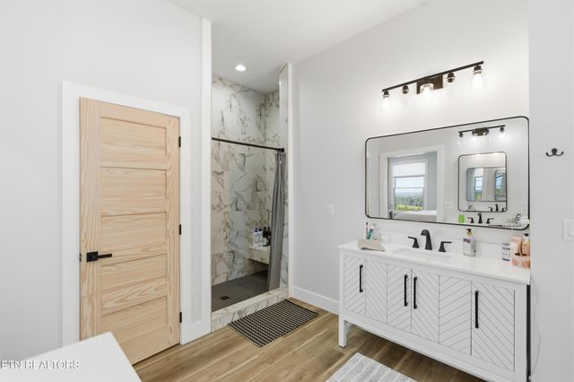 3647 Foshee Rd, Philadelphia, TN 37846