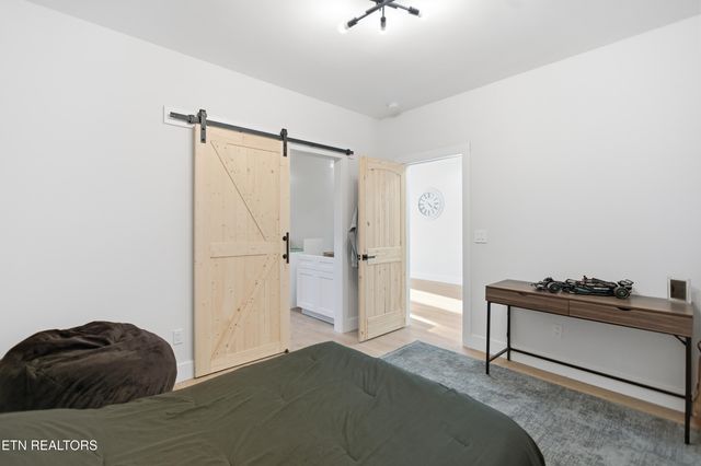 3647 Foshee Rd, Philadelphia, TN 37846