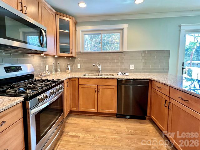 4227 Murrayhill Road, Charlotte, NC 28209