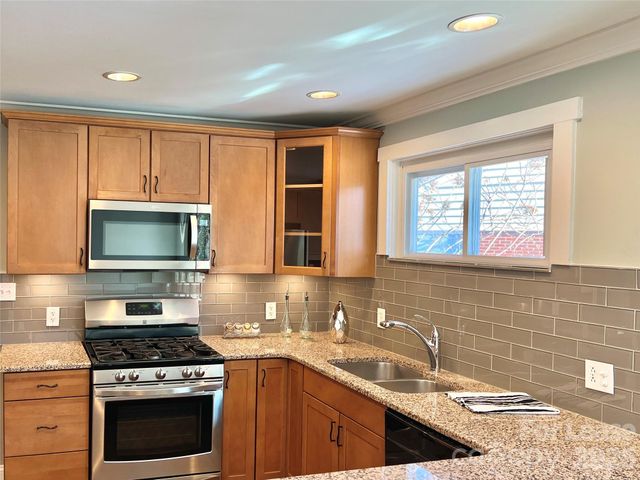 4227 Murrayhill Road, Charlotte, NC 28209