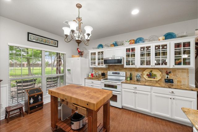 801 Seeton Road, Mansfield, TX 76063