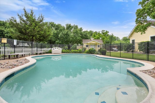 801 Seeton Road, Mansfield, TX 76063