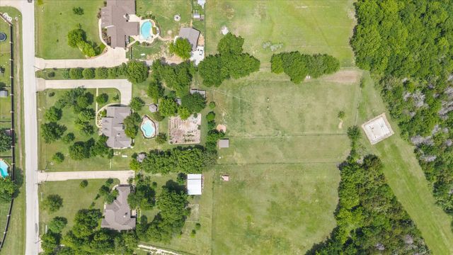 801 Seeton Road, Mansfield, TX 76063