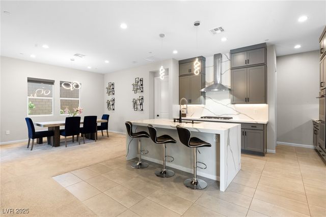 8929 Cassia Winds Street, Las Vegas, NV 89166