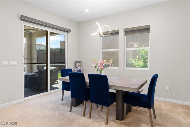 8929 Cassia Winds Street, Las Vegas, NV 89166