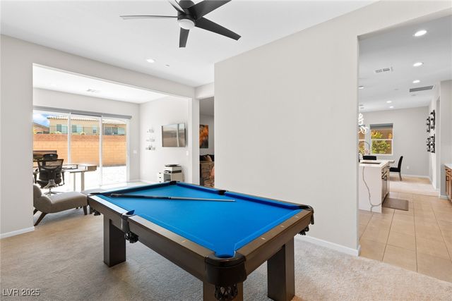 8929 Cassia Winds Street, Las Vegas, NV 89166