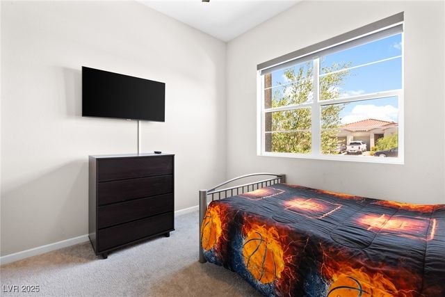 8929 Cassia Winds Street, Las Vegas, NV 89166