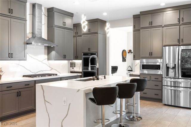 8929 Cassia Winds Street, Las Vegas, NV 89166