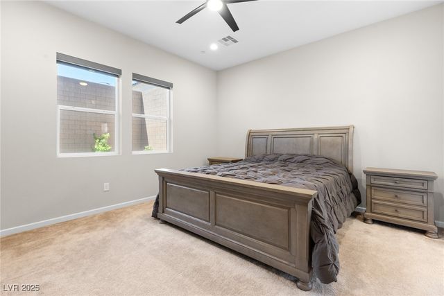 8929 Cassia Winds Street, Las Vegas, NV 89166