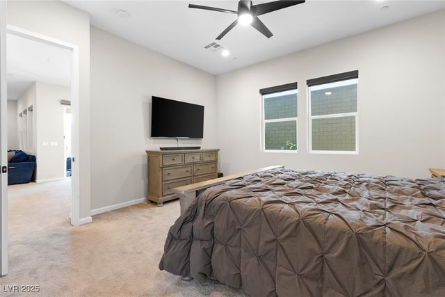 8929 Cassia Winds Street, Las Vegas, NV 89166