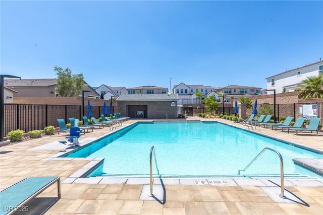 8929 Cassia Winds Street, Las Vegas, NV 89166