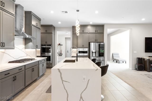 8929 Cassia Winds Street, Las Vegas, NV 89166