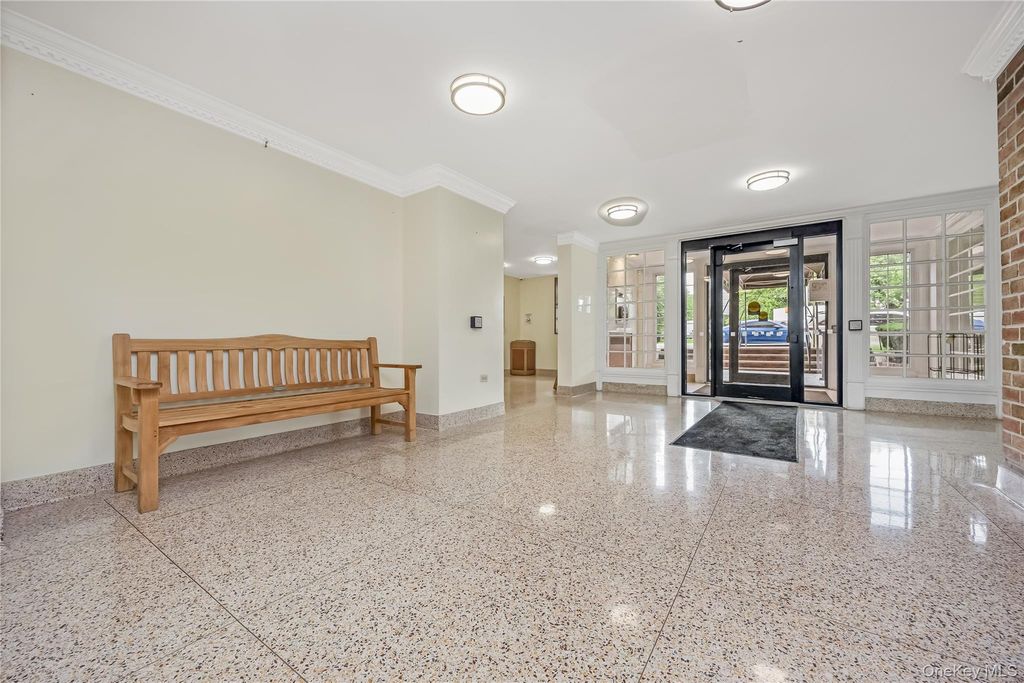 87-10 149th Avenue 5N, Howard Beach, NY 11414 — photo 3