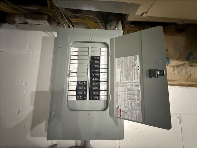 2607 Crescent Street, Eau Claire, WI 54703