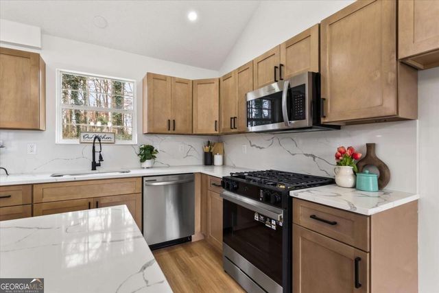 960 Romer Place, Stone Mountain, GA 30083