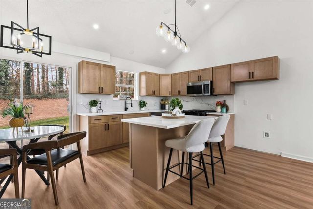 960 Romer Place, Stone Mountain, GA 30083