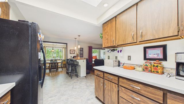 20574 Tanner Dr, Soulsbyville, CA 95372