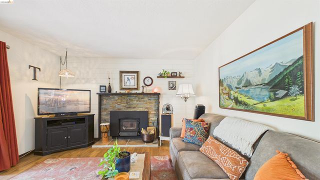 20574 Tanner Dr, Soulsbyville, CA 95372