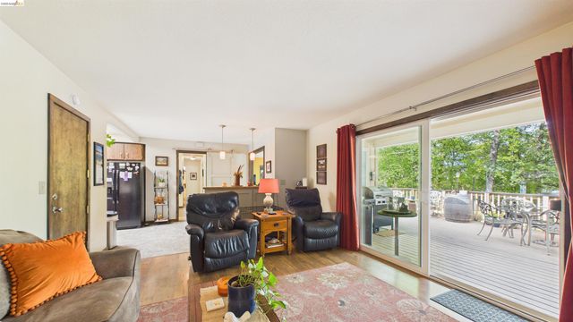 20574 Tanner Dr, Soulsbyville, CA 95372