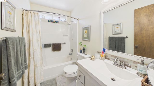 20574 Tanner Dr, Soulsbyville, CA 95372