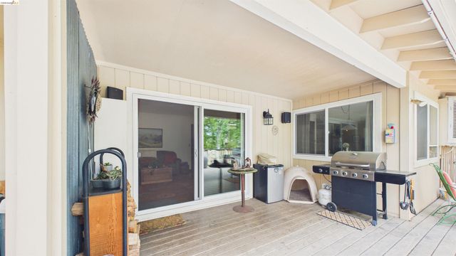 20574 Tanner Dr, Soulsbyville, CA 95372