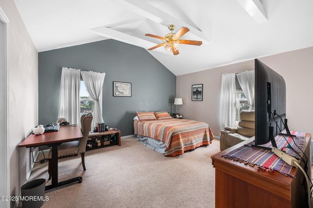 33 Bryce Canyon Road, Howell, NJ 07731