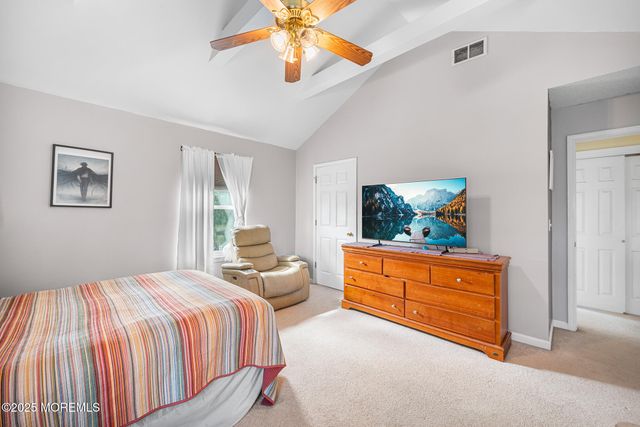 33 Bryce Canyon Road, Howell, NJ 07731