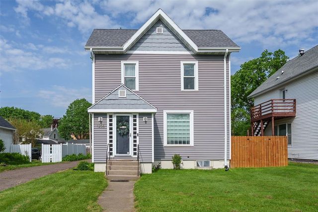 1208 State Street, Eau Claire, WI 54701