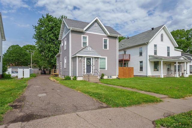 1208 State Street, Eau Claire, WI 54701