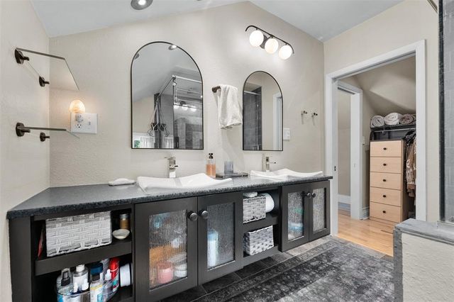 1208 State Street, Eau Claire, WI 54701