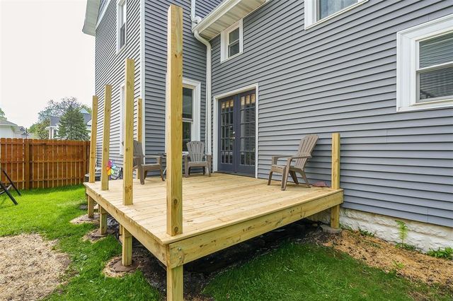 1208 State Street, Eau Claire, WI 54701