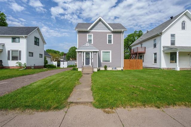1208 State Street, Eau Claire, WI 54701