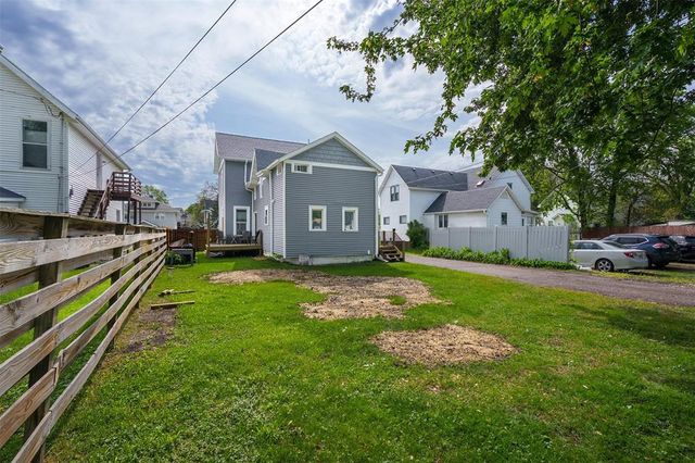 1208 State Street, Eau Claire, WI 54701