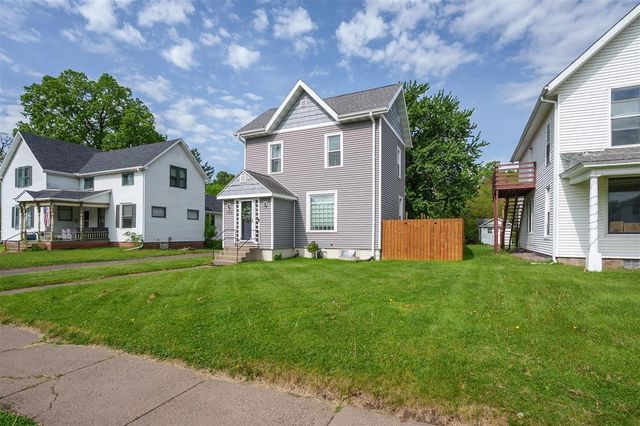 1208 State Street, Eau Claire, WI 54701