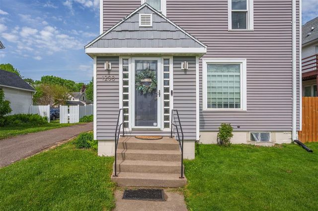 1208 State Street, Eau Claire, WI 54701