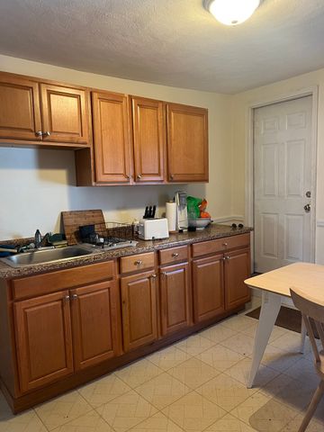 568 Mount Auburn St 568, Watertown, MA 02472