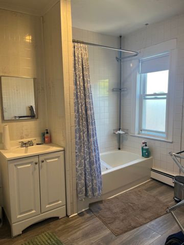 568 Mount Auburn St 568, Watertown, MA 02472