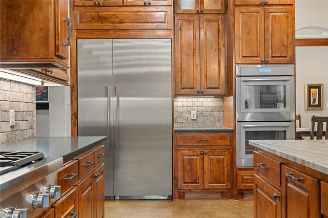 3906 County Road 157, Bedias, TX 77831