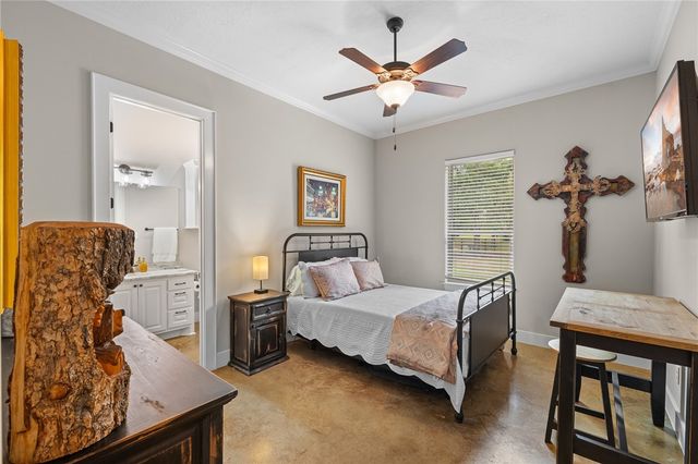 3906 County Road 157, Bedias, TX 77831