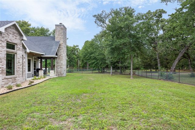3906 County Road 157, Bedias, TX 77831