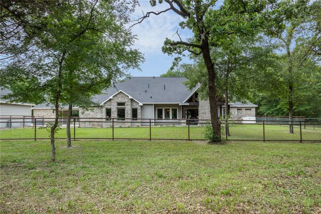 3906 County Road 157, Bedias, TX 77831