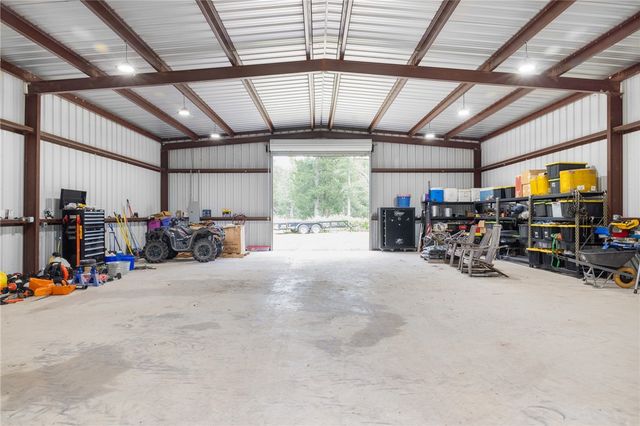 3906 County Road 157, Bedias, TX 77831
