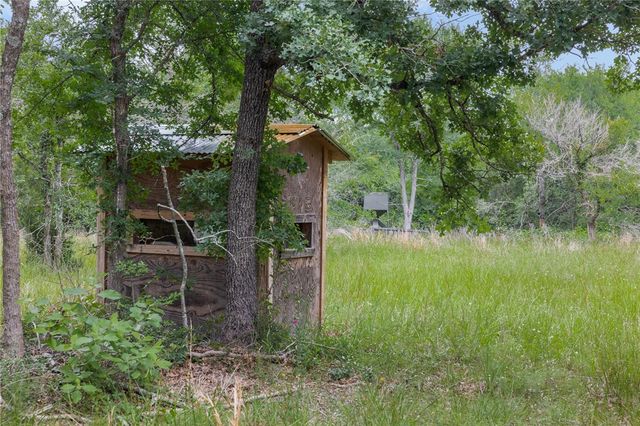 3906 County Road 157, Bedias, TX 77831
