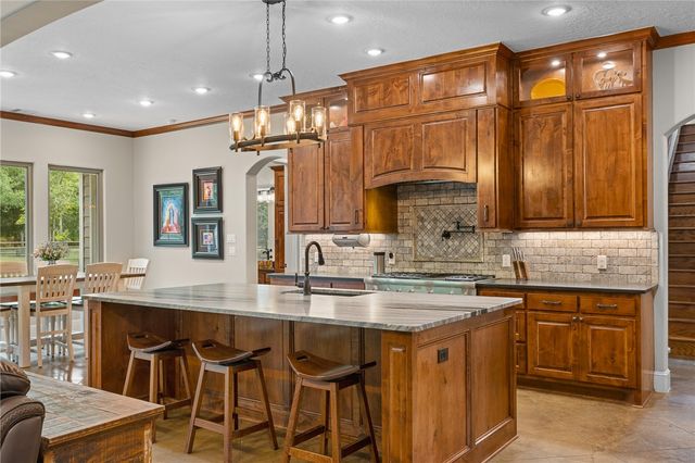 3906 County Road 157, Bedias, TX 77831