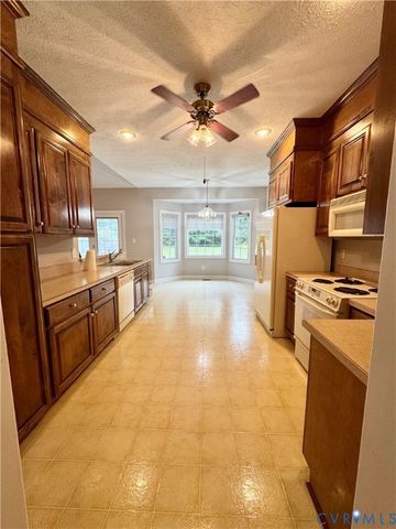 12105 Moody Rd, North Prince George, VA 23860