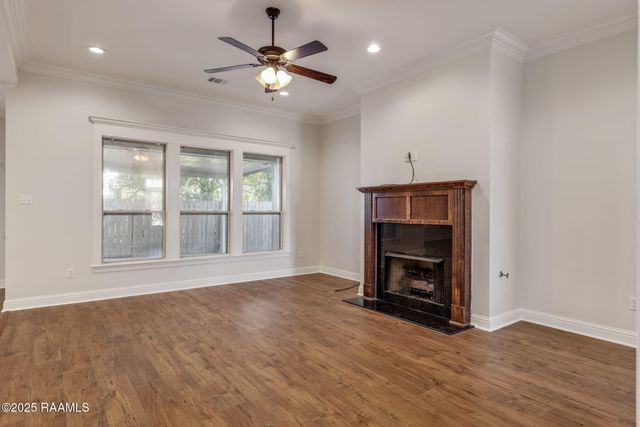 811 Flambant Drive, Broussard, LA 70518