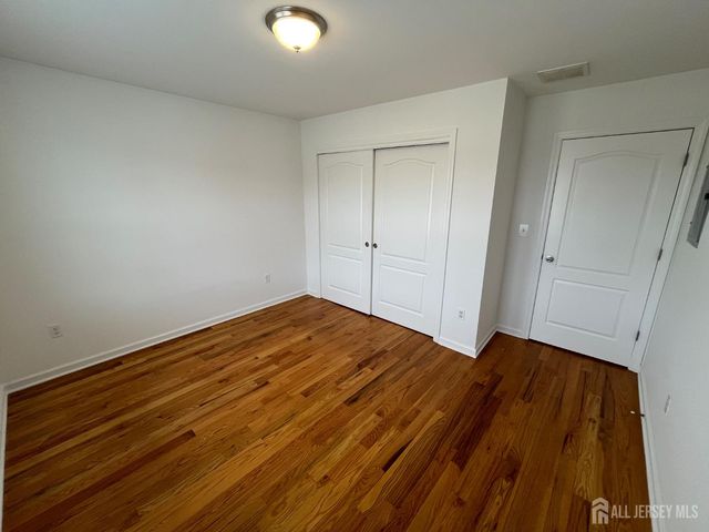 16 E Kupsch Street E C, Sayreville, NJ 08872